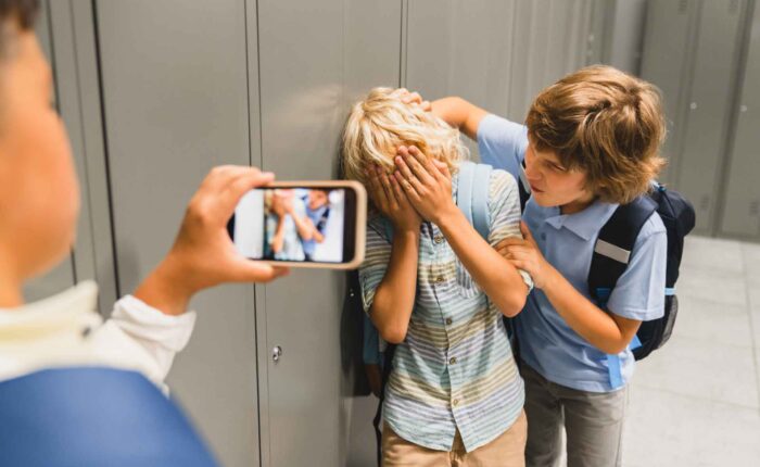 Tutela contro bullismo, cyberbullismo e pericoli della Rete
